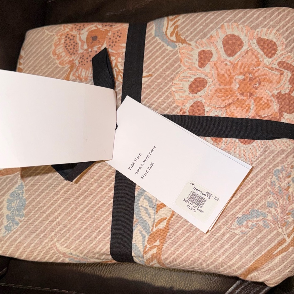 7 PIECE WEST ELM BUNDLE West Elm Batik Floral Duvet Cover - Picture 4 of 8